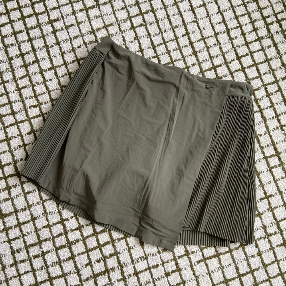Nike Green Pleated Skort